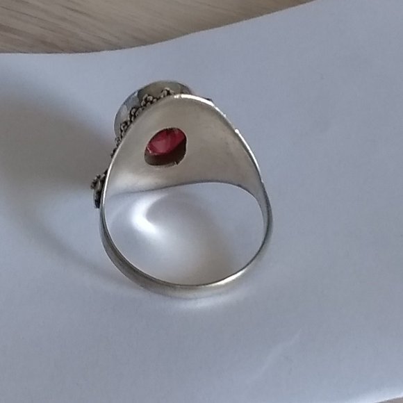 Red Garnet Silver Ring - Picture 5 of 5